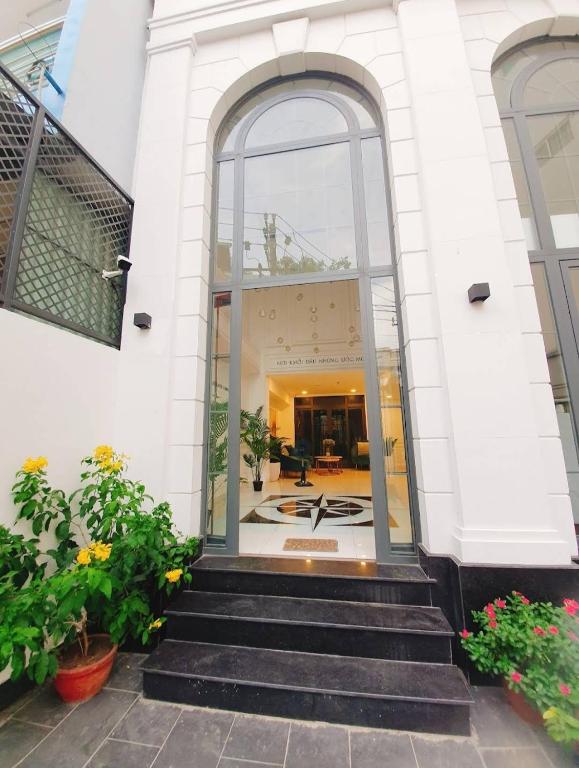 HANZ Front Hotel Phu Hong