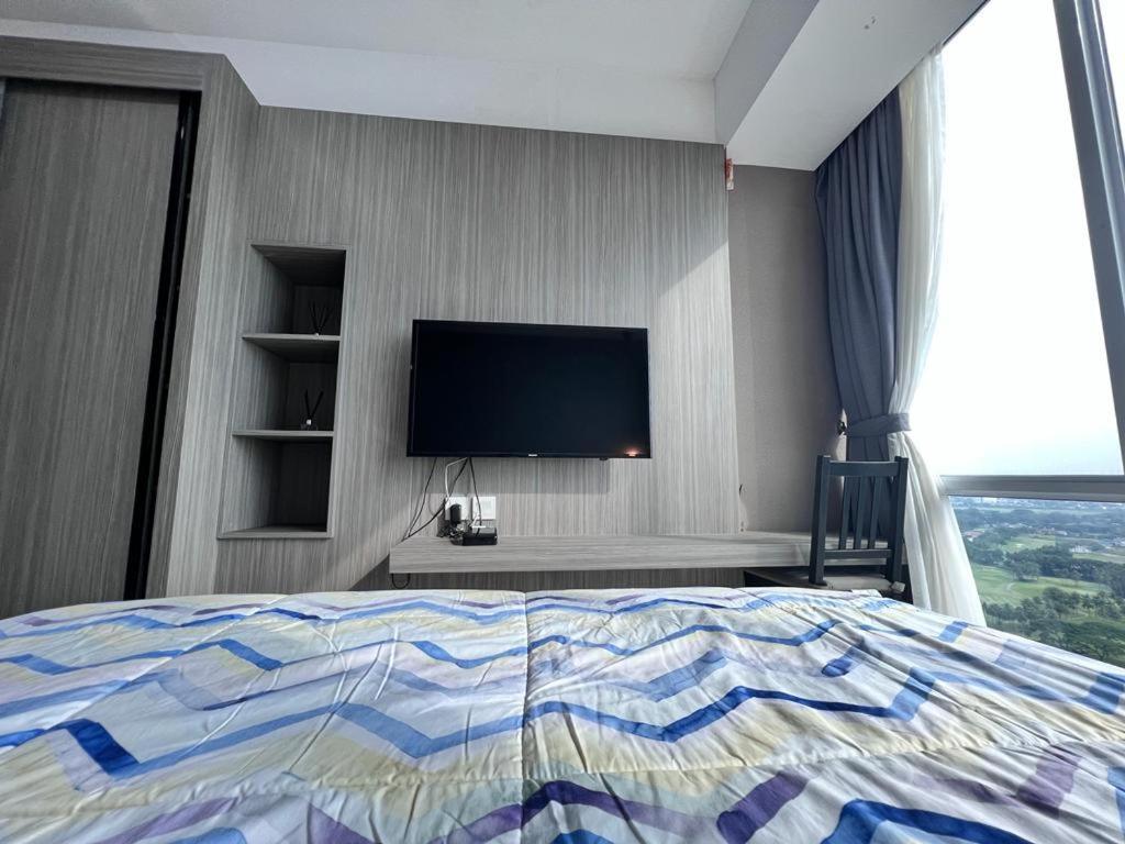 Apartemen U-Residence 2 by Anna Karawaci FullFurnish photo