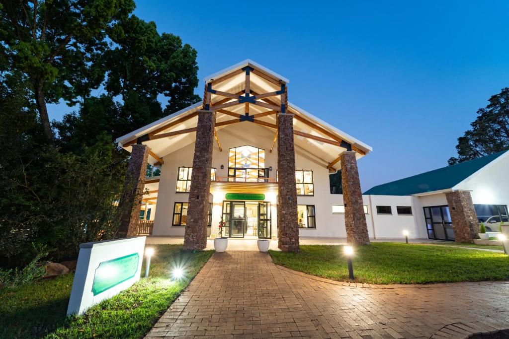 The Nest Drakensberg Mountain Resort Hotel in Bergview, South Africa