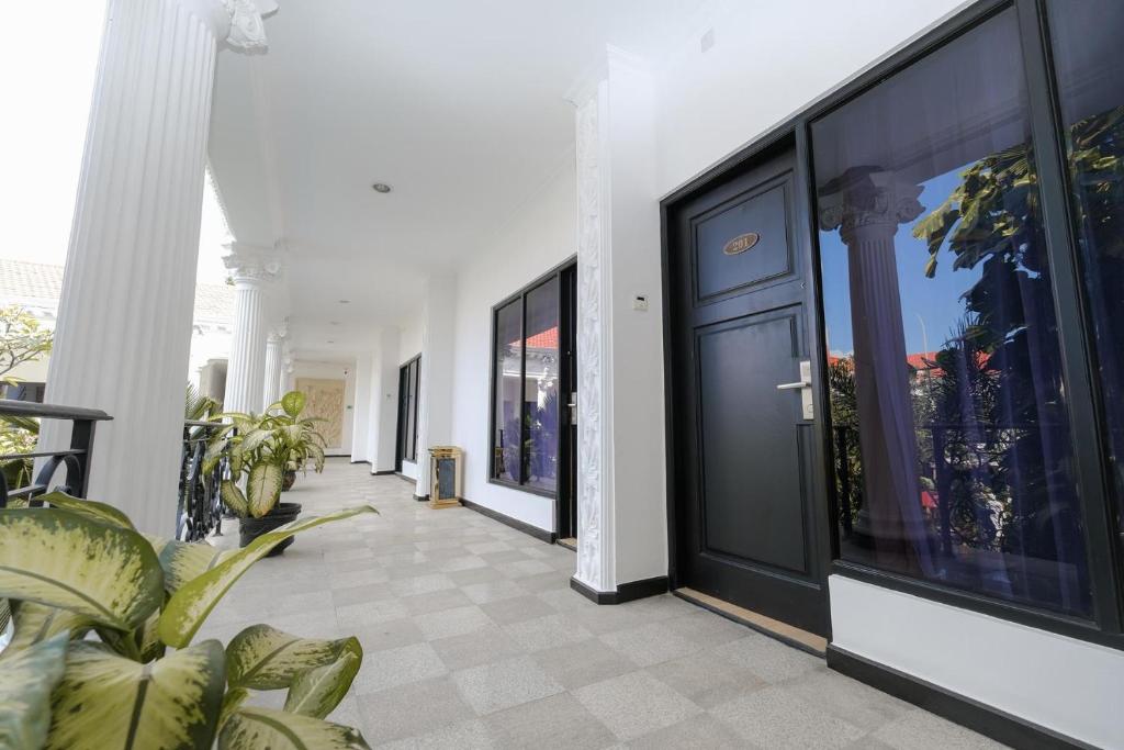 The Grand Palace Hotel Yogyakarta