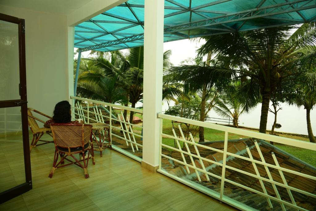 レイク ン リバー リゾート マンロー アイランド (Lake n River Resort  Munroe Island)