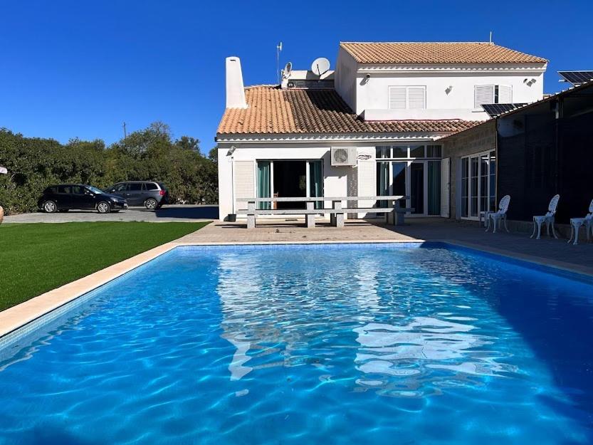 Ahvillas - Cerro Azul photo
