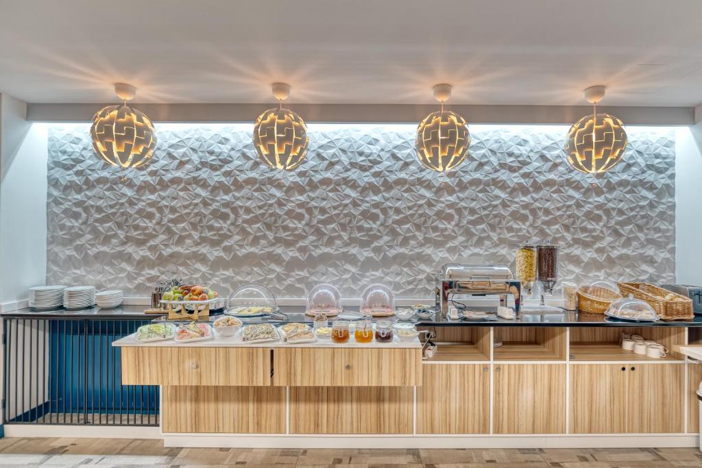 Orbeli Hotel Yerevan - Dining image