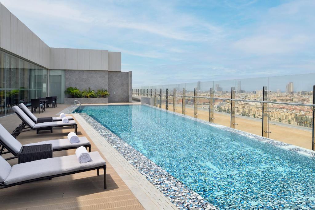 スイミングプール