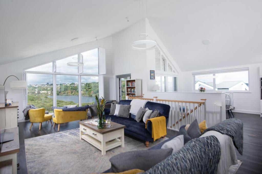 Swanpool View, Falmouth