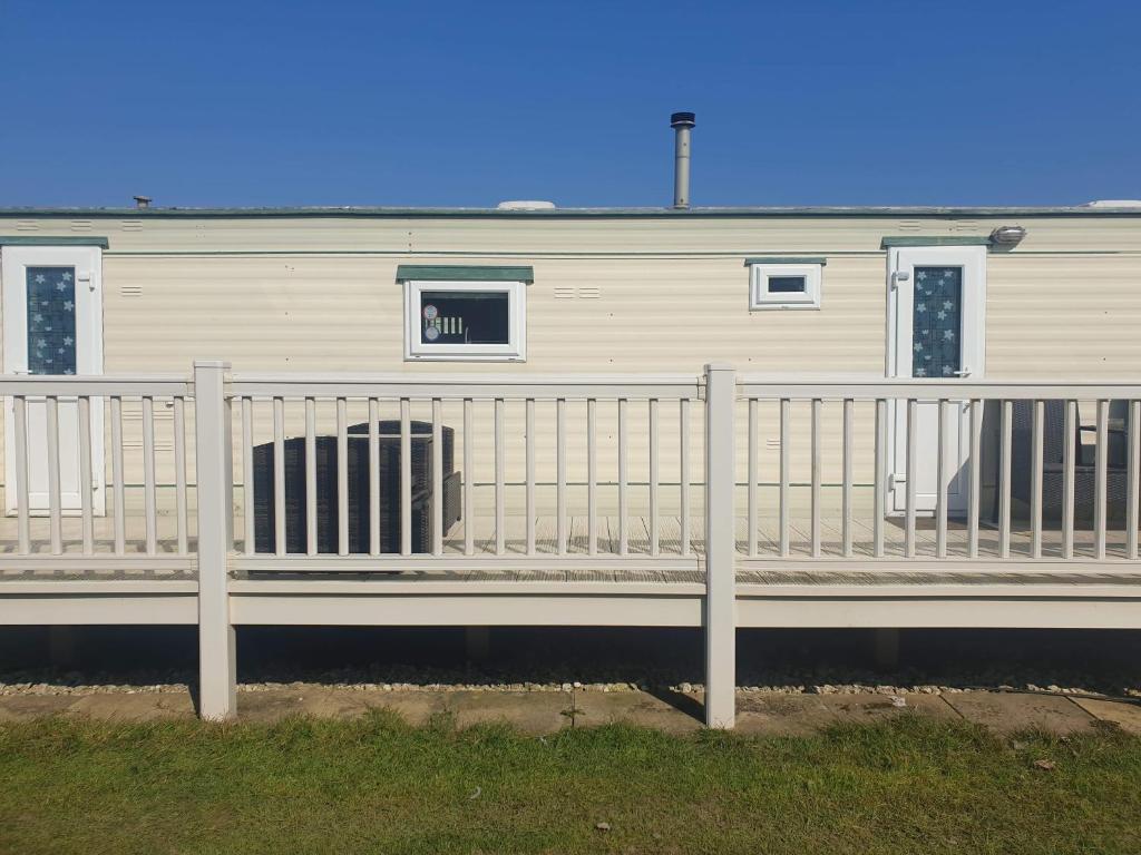 Red 2 Caravan Ingoldmells 6 berth 3 bedrooms, Ingoldmells