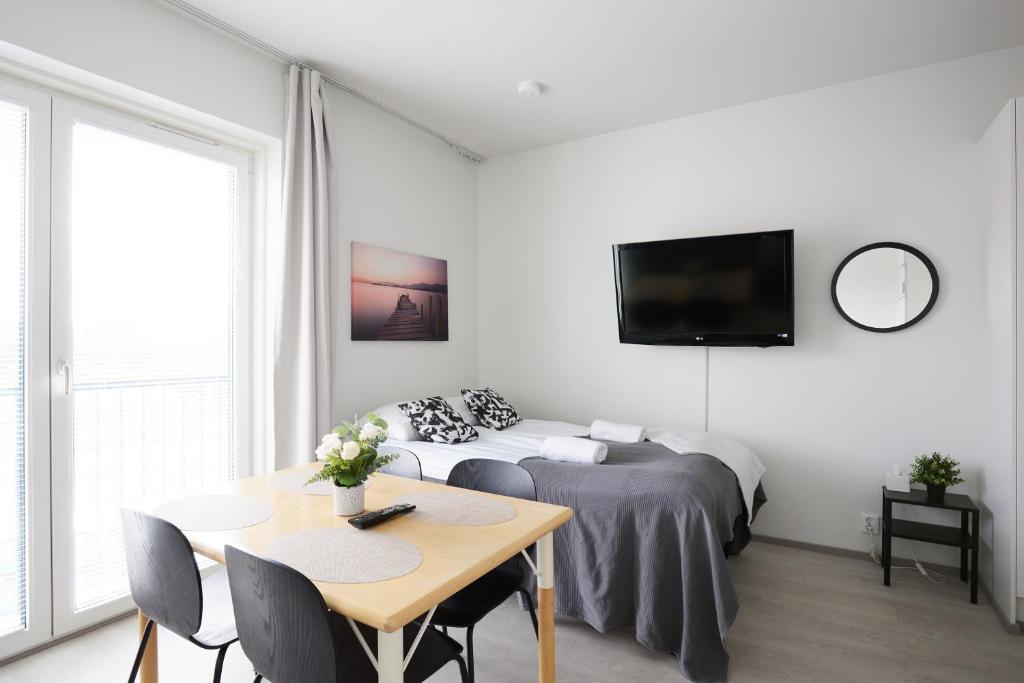 7.kerroksen huoneisto, Wifi + 24/7 check in photo