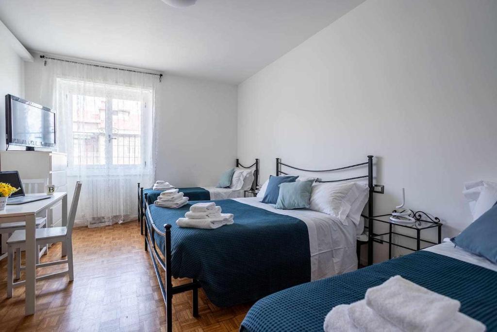 Rent Apartment - Parking and Comfort - Spacious Apt up to 8 Pax - 3