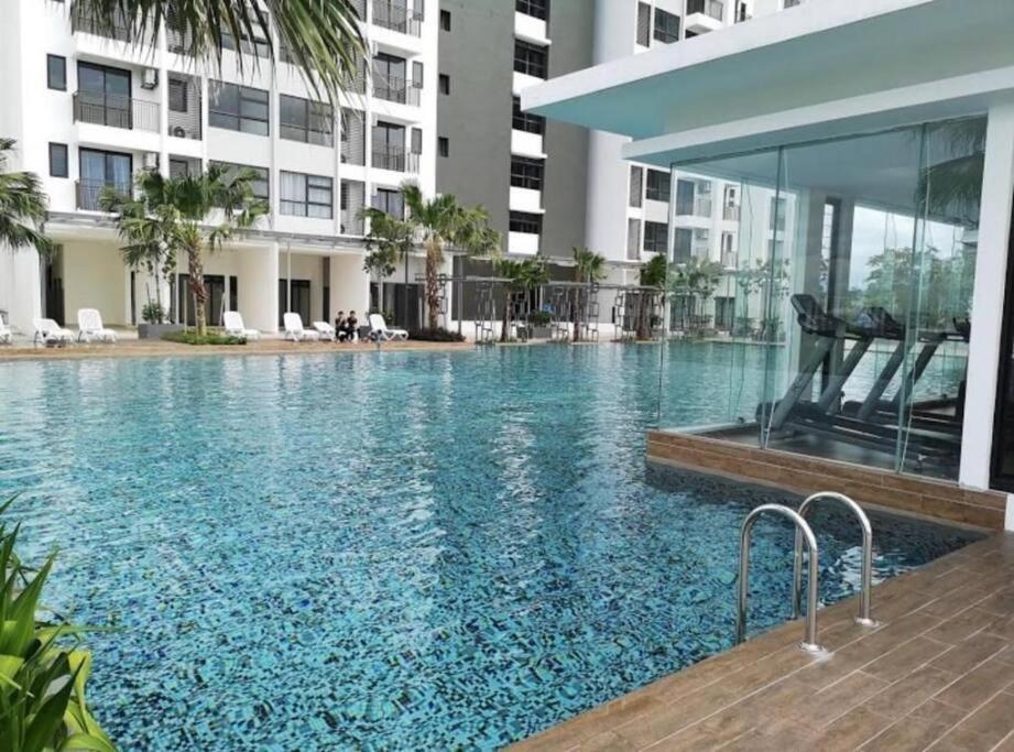 Imaan Homestay (Tiara Imperio Residence), Apartment Kajang