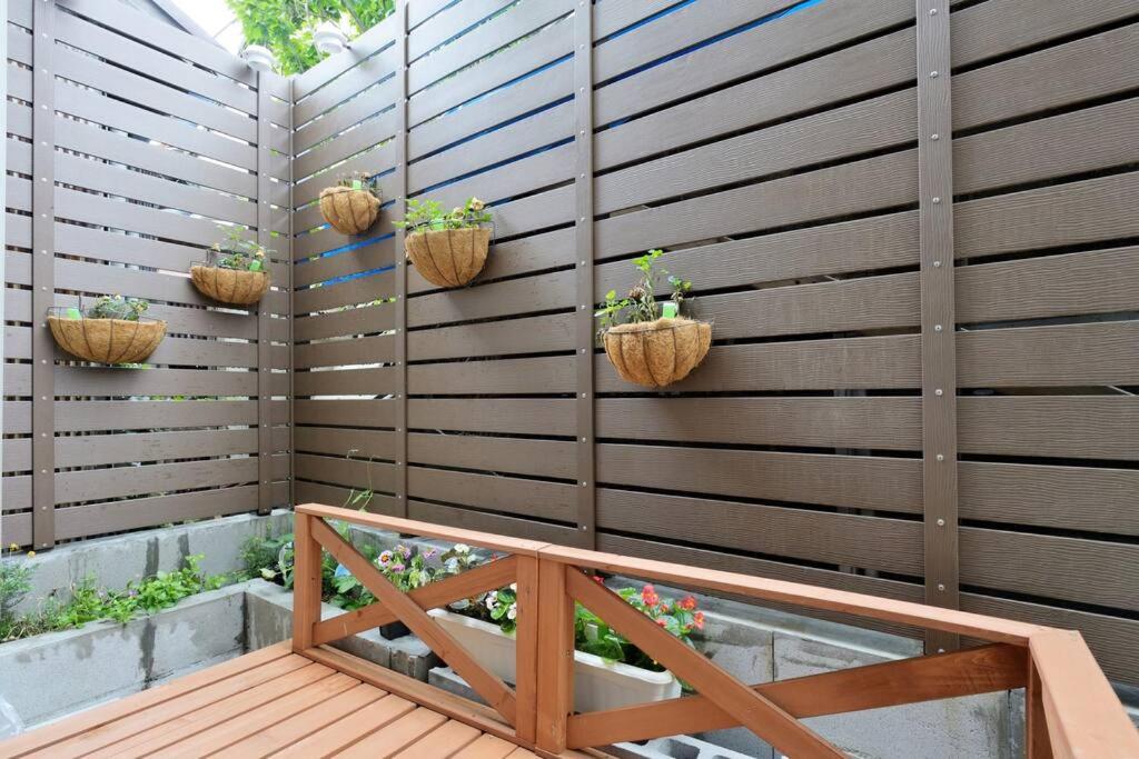 Guest House TIHARU 6bedrooms12people max and Straight to USJ and Near the hot spring
