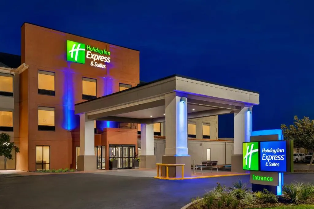 Holiday Inn Express & Suites Opelousas by IHG，位于奥珀卢萨斯的酒店