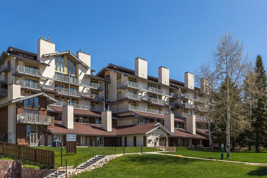1920 Ski Time Square Drive #114, Steamboat Springs