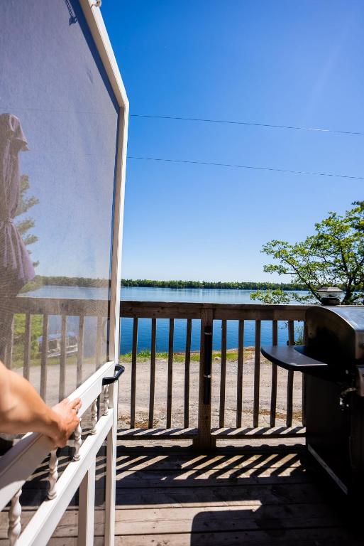 The Trace at Oak Lake (19+) photo
