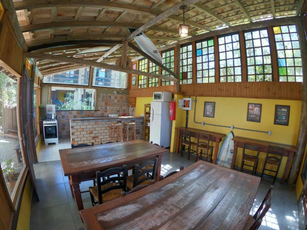 Pousada El Patio da Ferrugem uma quadra da praia 전경