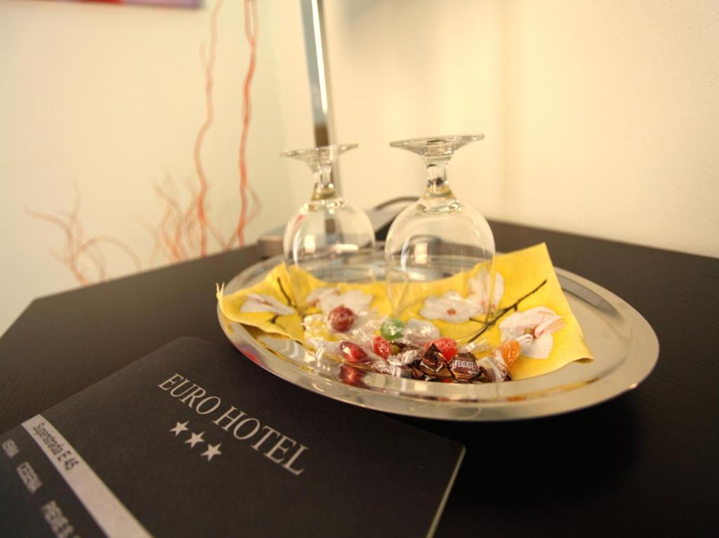 Hotel Euro photo