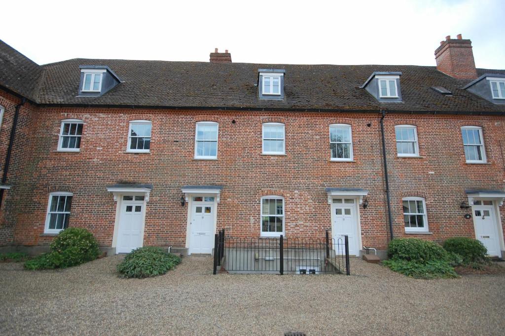 Saffron, Blythview, Blythburgh