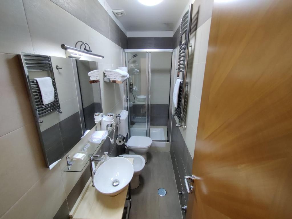 New Joyful Guest House - 2