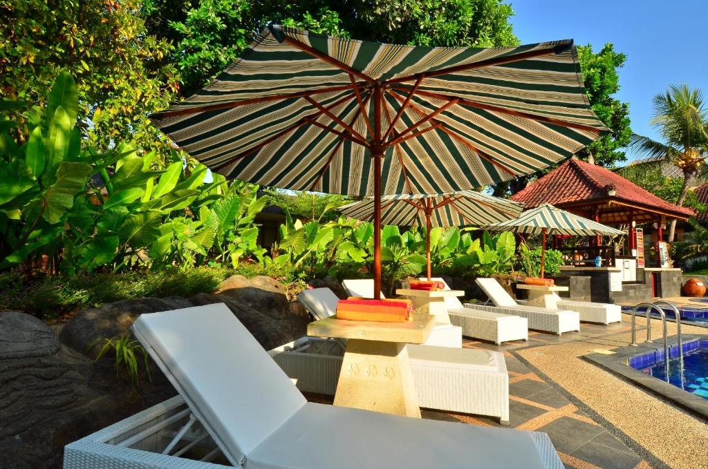 スイミングプール