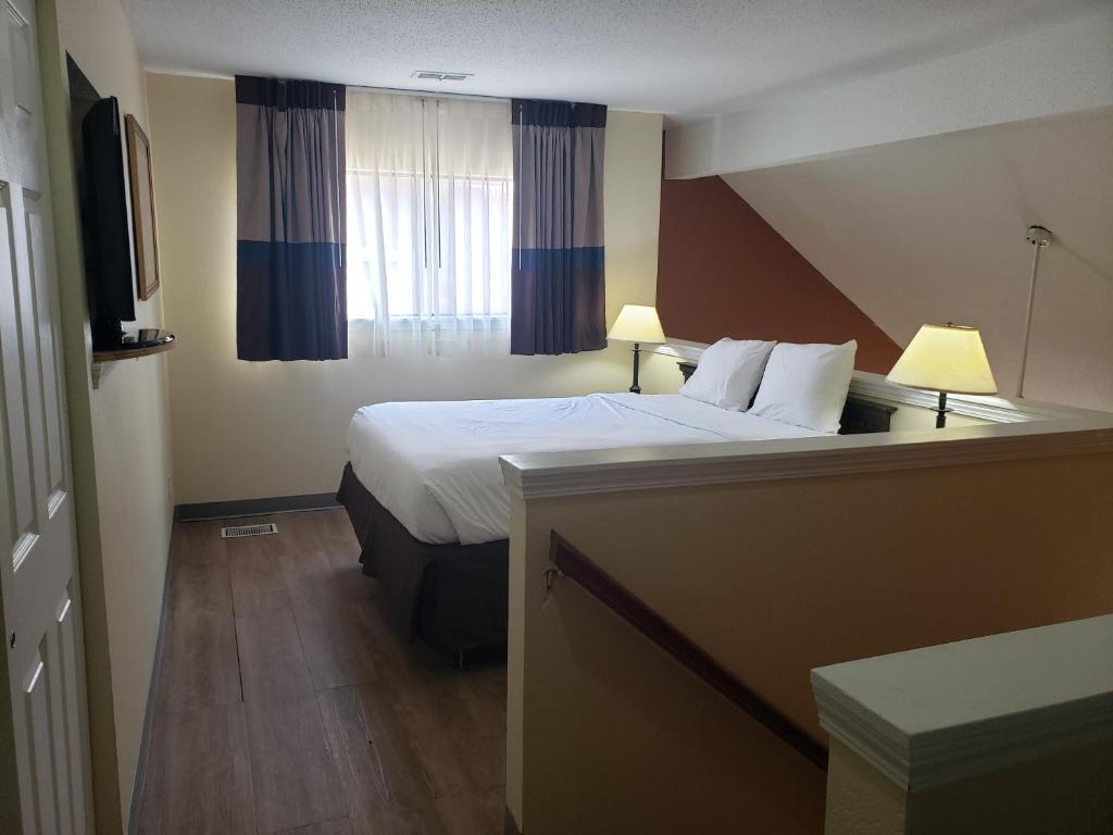 Affordable Suites of America Grand Rapids photo