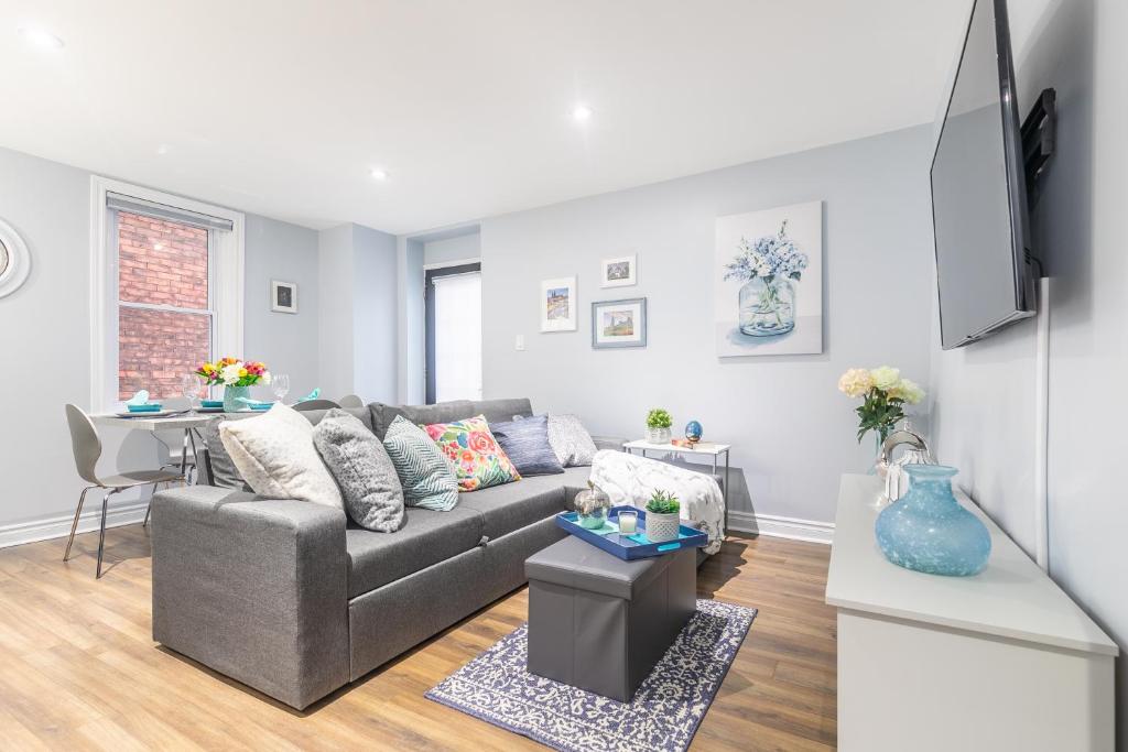 1BR Apartment with King Bed - Little Italy