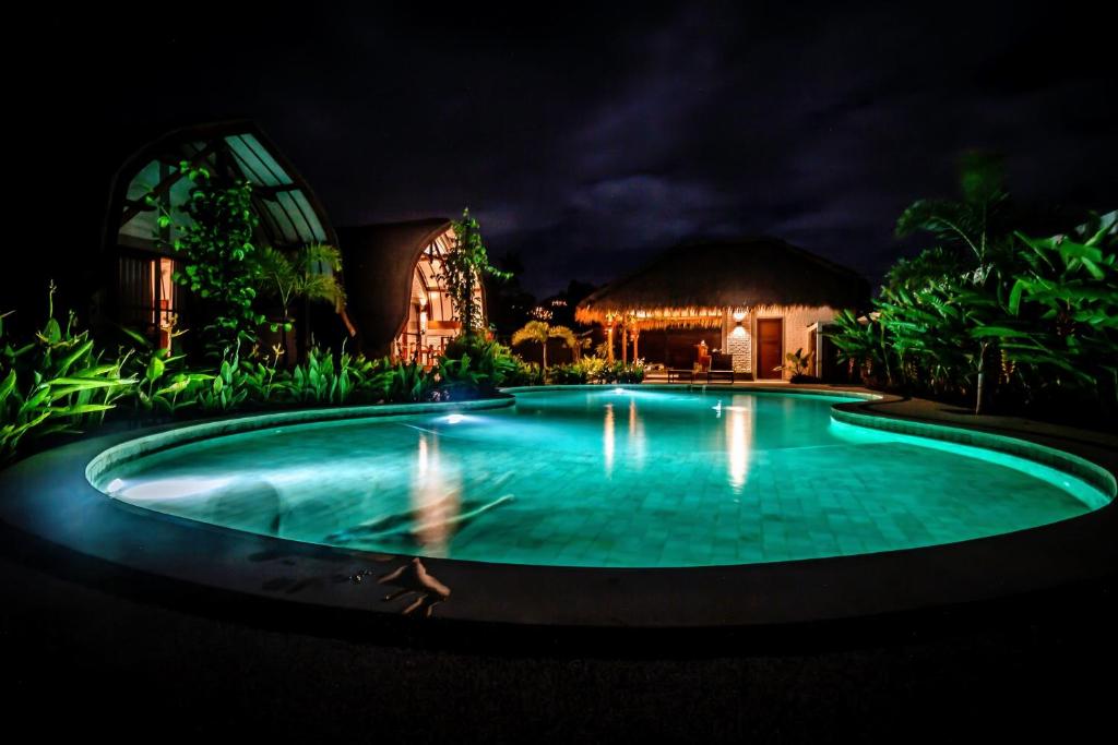 Driftwood Lombok photo
