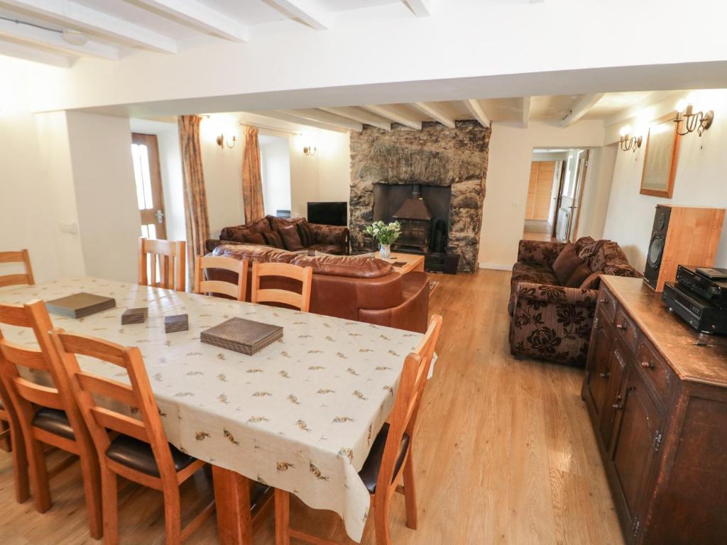 Bryn Dedwydd Farmhouse photo 3