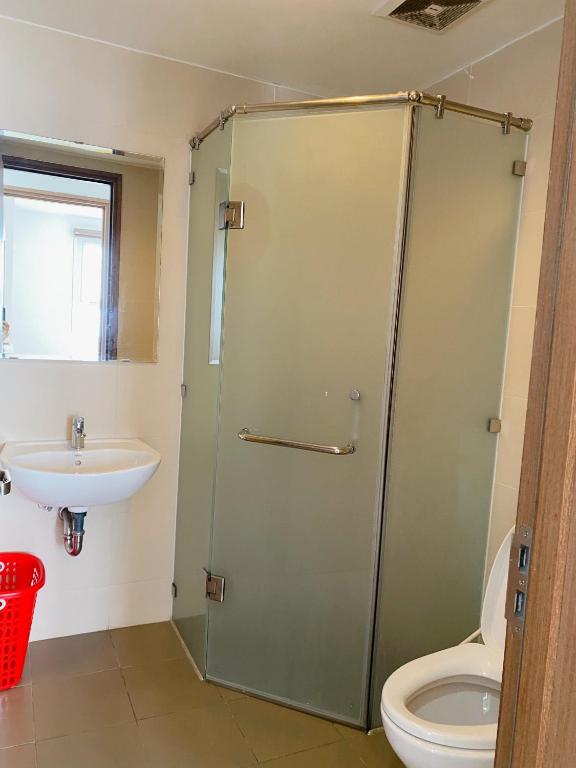 Three bedrooms Serviced Apartment (1206SHP) - 12 Lach Tray street photo