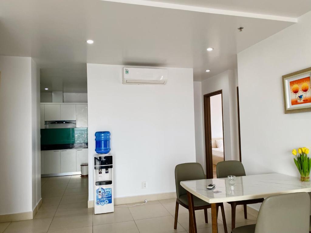 Three bedrooms Serviced Apartment (1206SHP) - 12 Lach Tray street photo