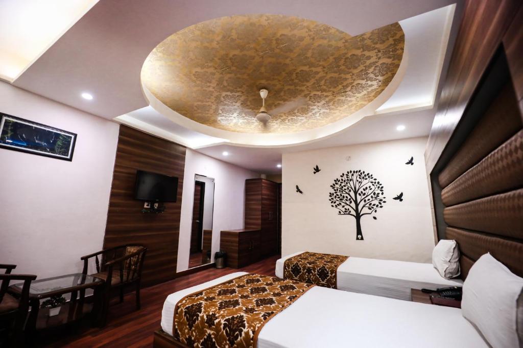 Homansh Galaxy Hotel photo
