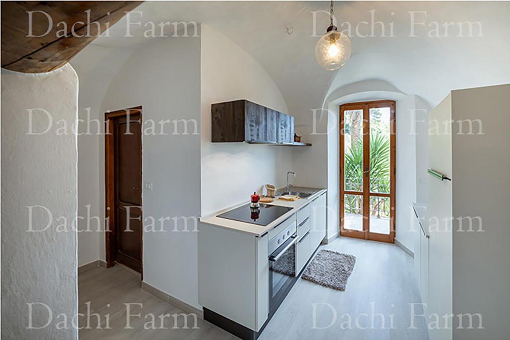 Appartamento Alba Dachi Farm — Hotel in Andora