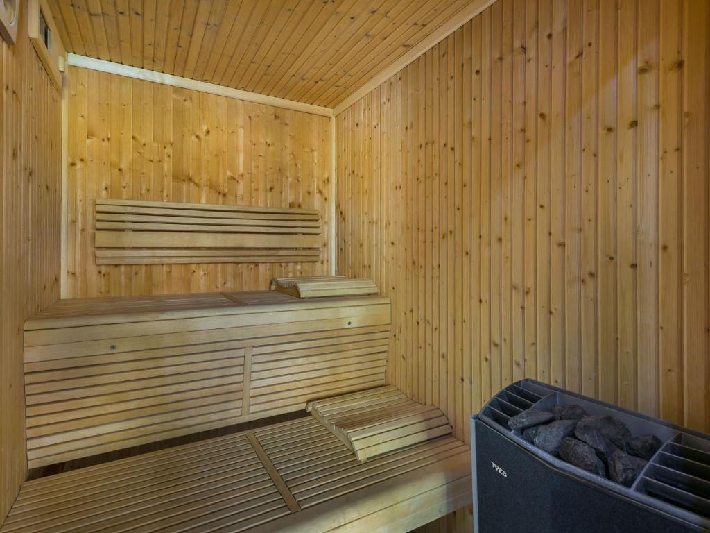 Chalet cosy pour 10 adultes & 2 enfants à Courchevel avec espace bien-être - FR-1-562-20 - 3