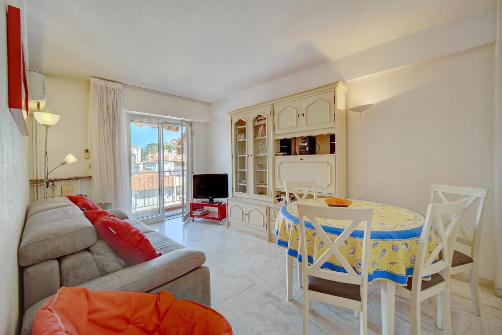 2 room in center very comfortable with wi fi - 3