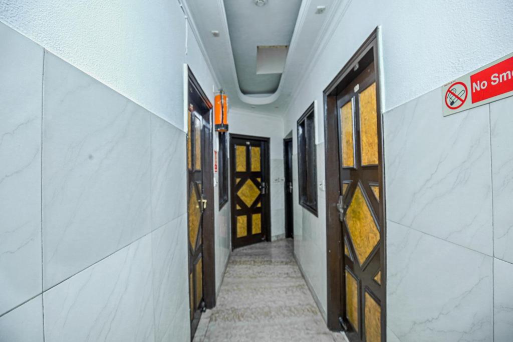 HOTEL ARINA photo