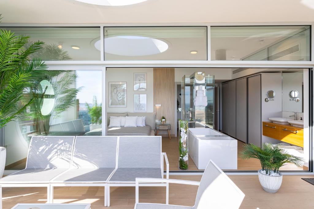 Ensuite Deluxe Jacuzzi & Parking Privado - 3
