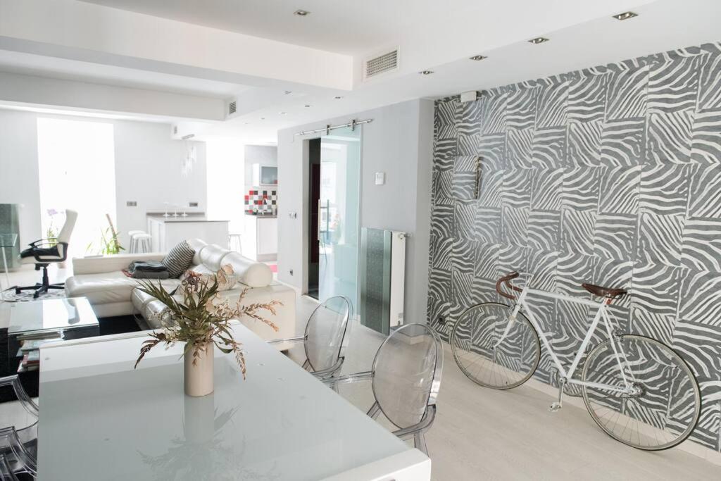 LOFT EXCLUSIVO EN EL CENTRO - 2