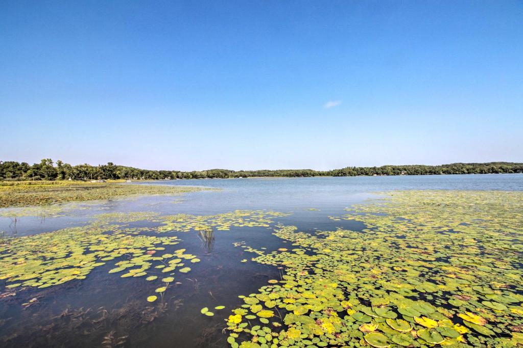 Big Lake Getaway with Private Beach and Fire Pit!, Cushing