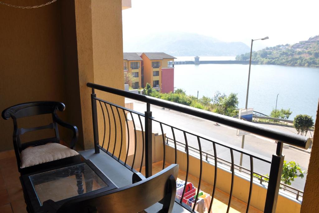 2BHK Lake View Apartment photo