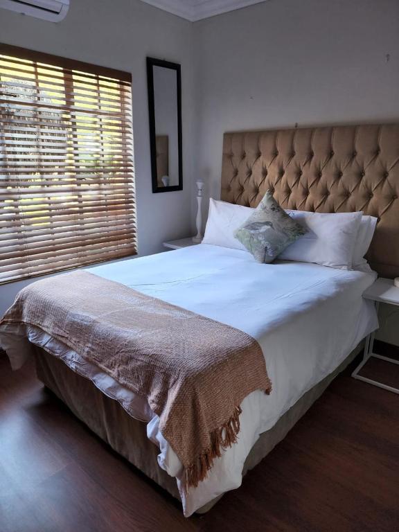 The Hills Guest House — Hotel in Newcastle