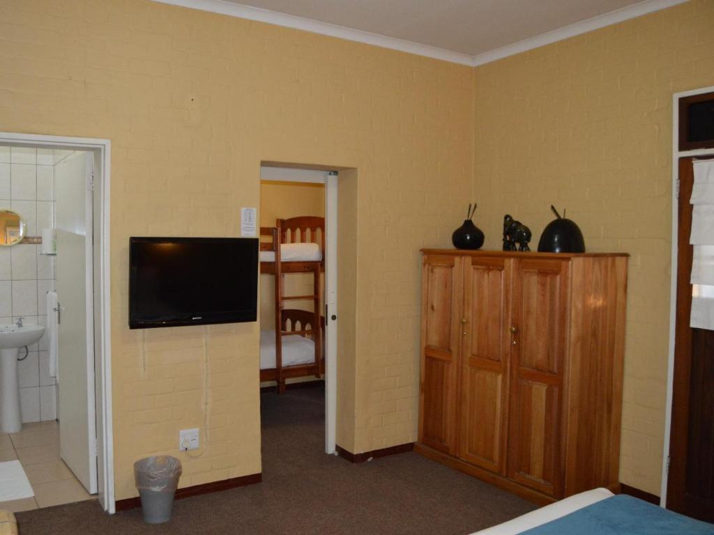 Ascot Inn photo