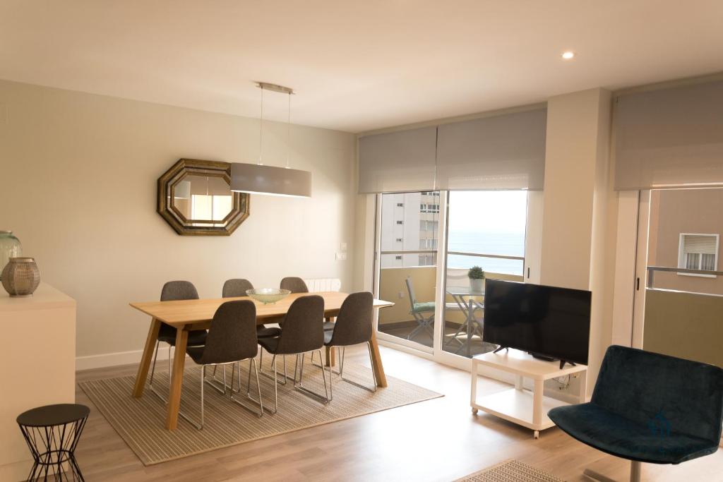 Living4Malaga Arenal Superior Beach - 5