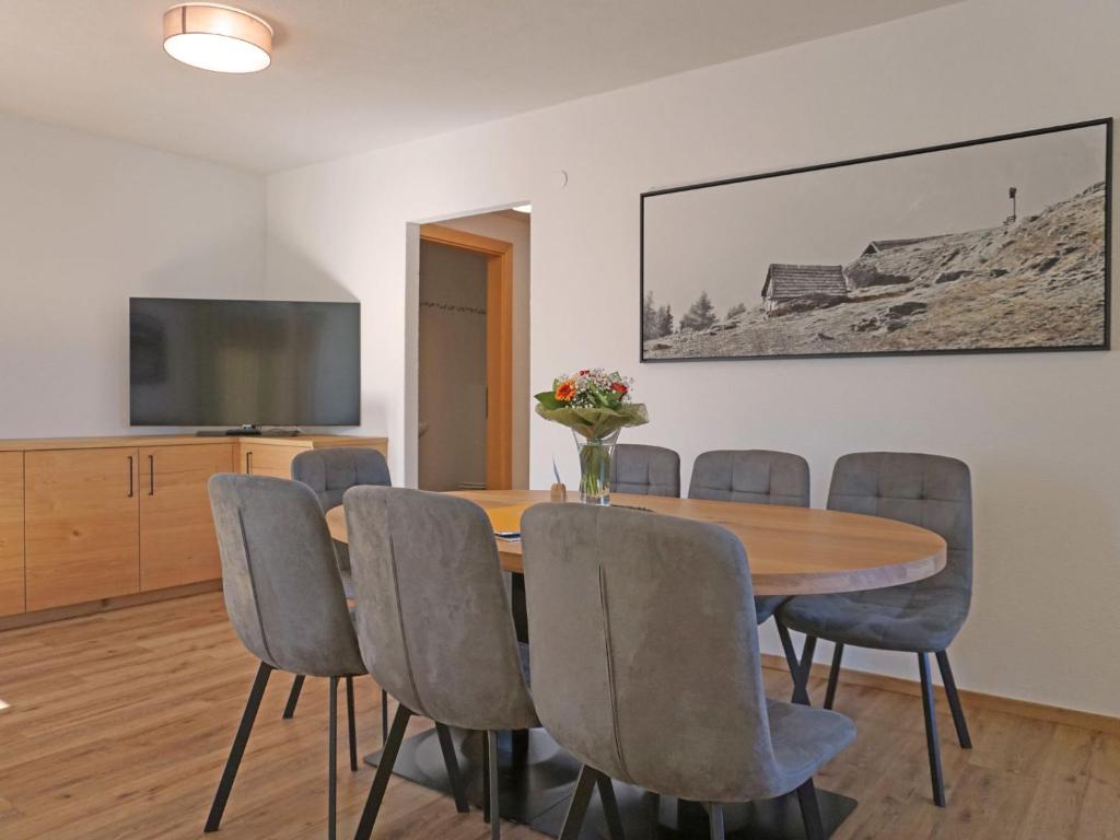 Apartment Ladis-10 by Interhome - 4