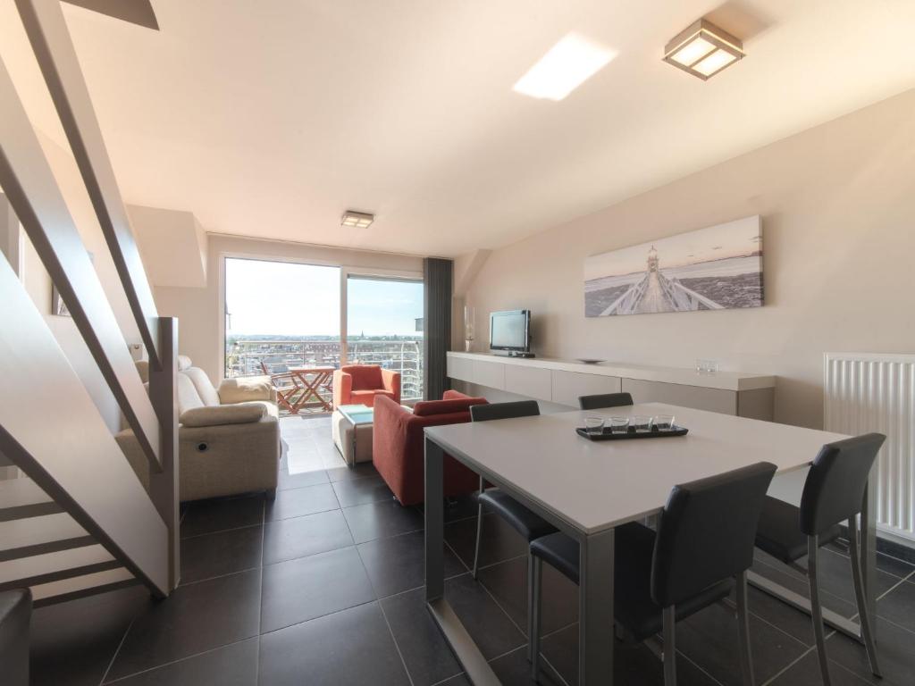 Apartment Skyview with parking and balcony by Interhome, Blankenberge