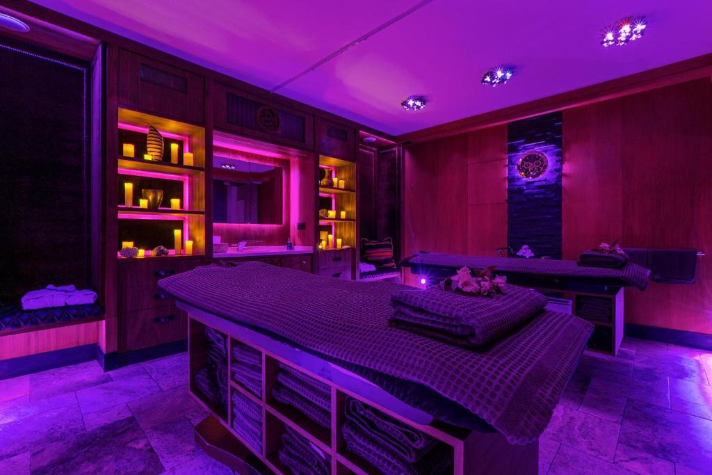 Mala Anglia Deluxe Rooms & SPA photo