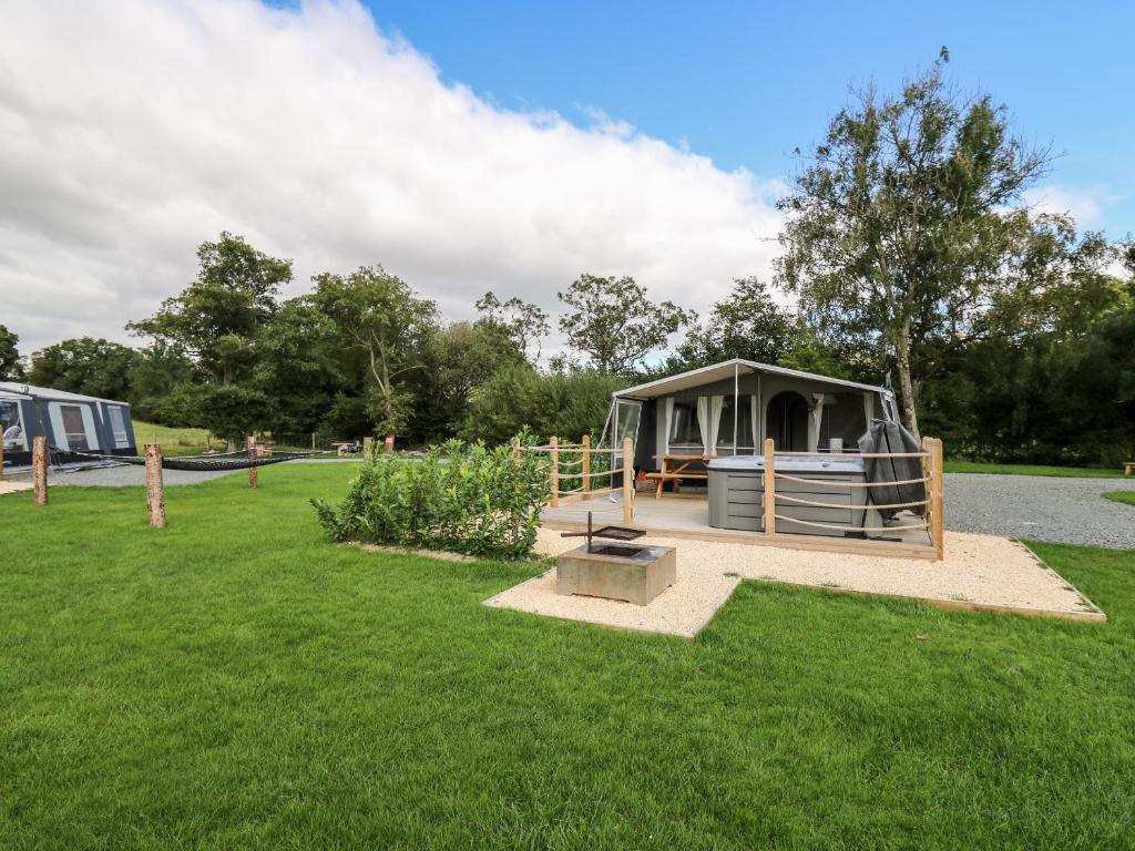 The Otter, Рейадер