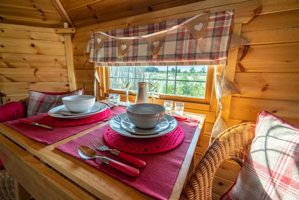 Hatters Meadows Glamping photo 6