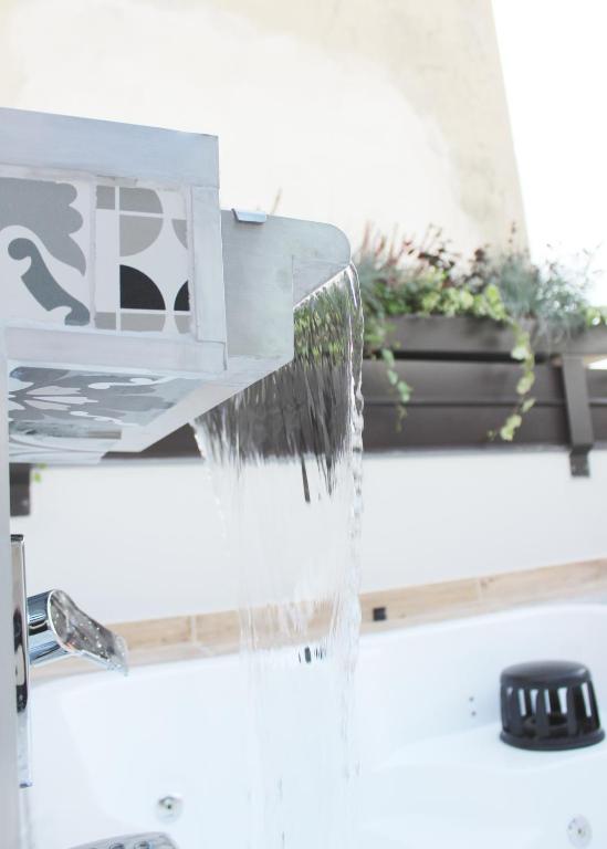 day&night Luxury Apartment, 2 Bedrooms, Terrace, Jacuzzi outdoor, Parking - 4