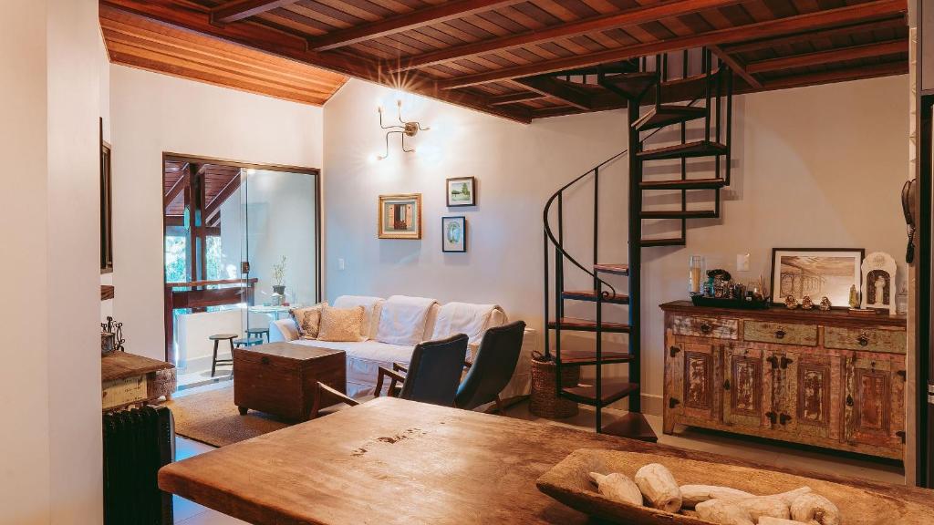 Duplex com lareira e TV Smart em meio à natureza, Campos do Jordão