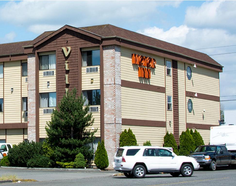 Village Inn & Suites Marysville photo