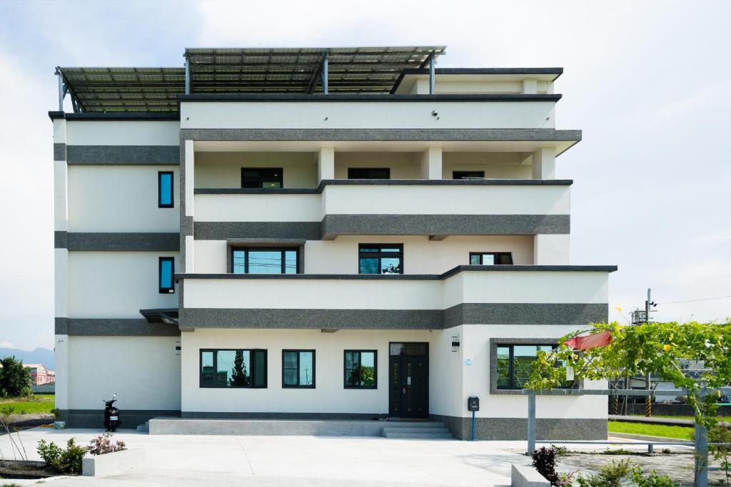 Chin-Lan B&B, Zhuangwei