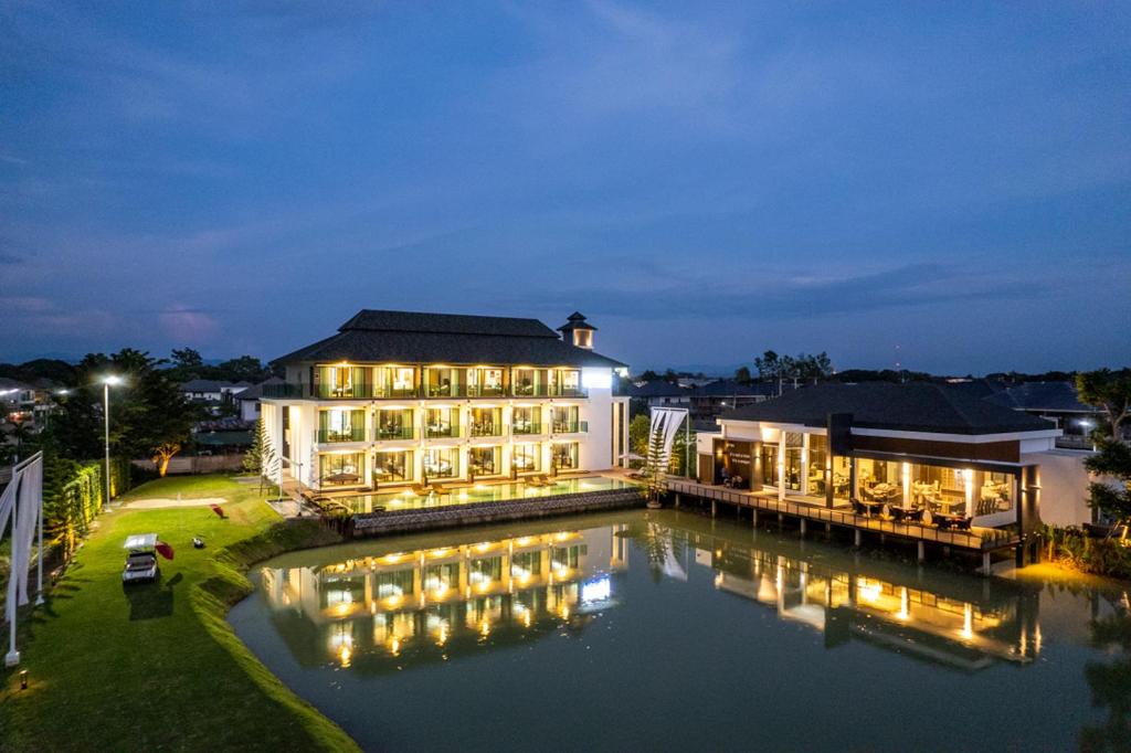 핌 풀 빌라 난 (Pim Pool Villa Nan )